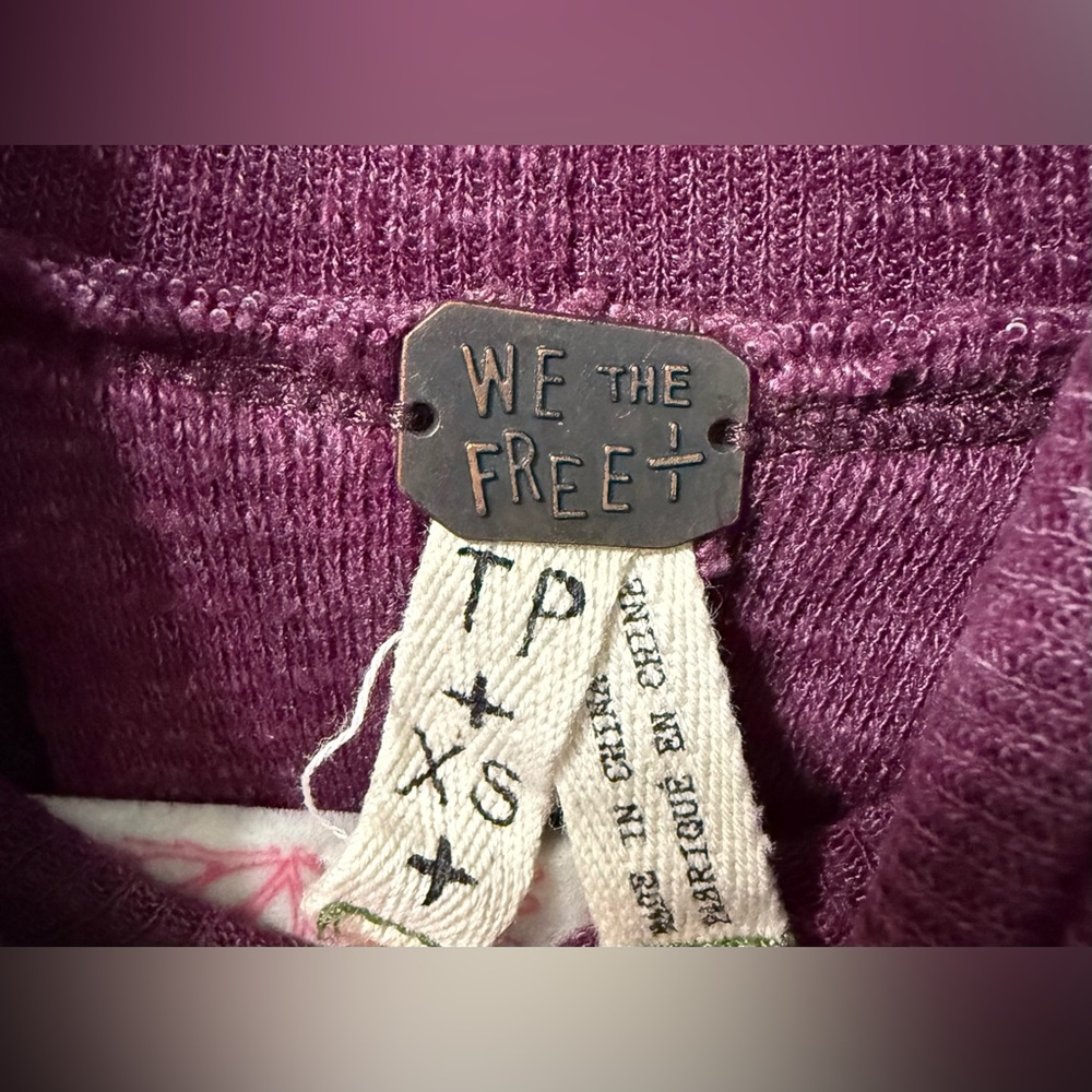 We The Free Stonecold Turtleneck Raglan Tunic Magenta Purple XS Open Back Top - Picture 5 of 9